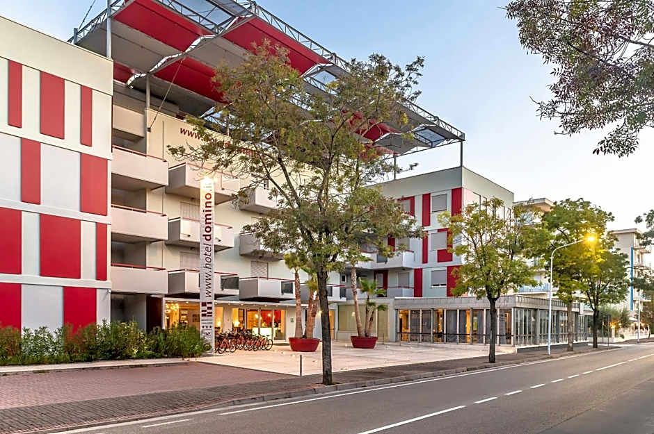 Domino Suite Hotel & Residence