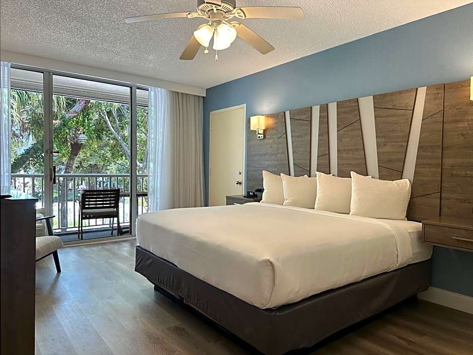 SkyBeach Resort