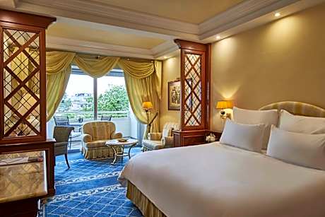King Deluxe Room