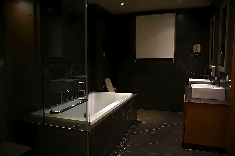 Udman Hotel Panchshila Park