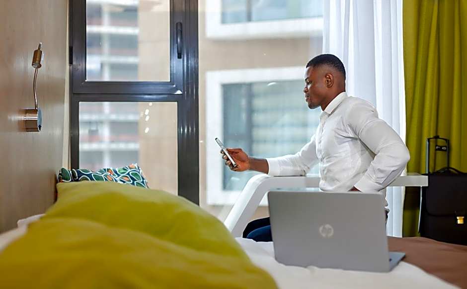 Seen Hotel Abidjan Plateau