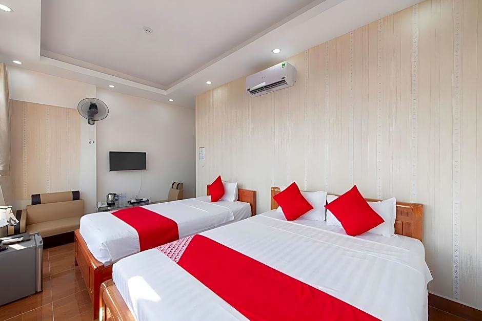 Luxury Airport Hotel & Spa