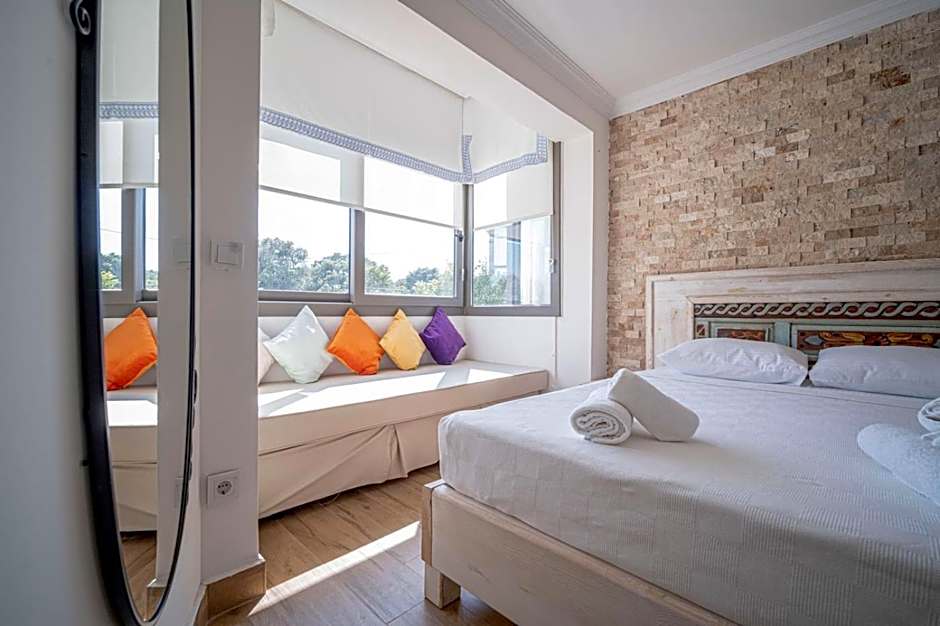 Lunas Alaçatı