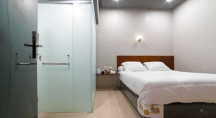 Glamour Hotel and Spa