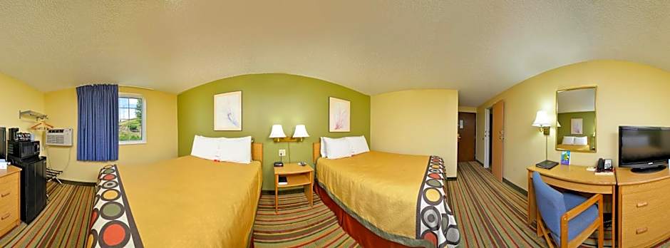 Super 8 by Wyndham Minot Airport