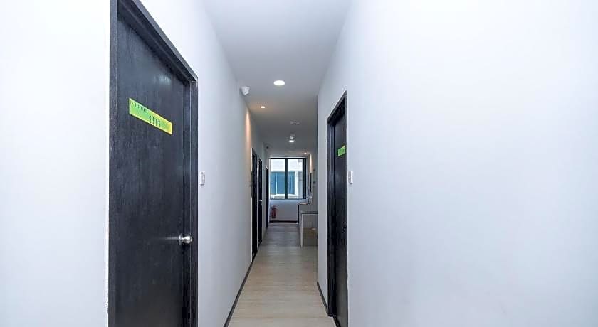 Hotel O Lm Residence