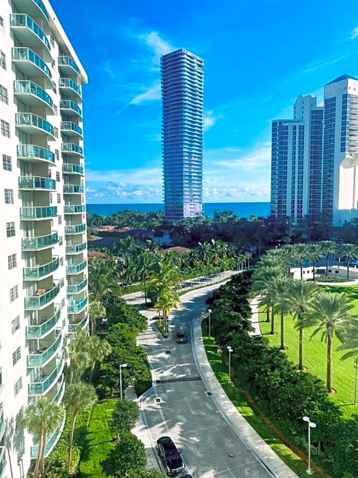 Ocean Reserve Piso 7 STR-310