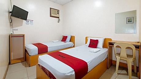 RedDoorz @ Asiana Pension Inn Mandaue City