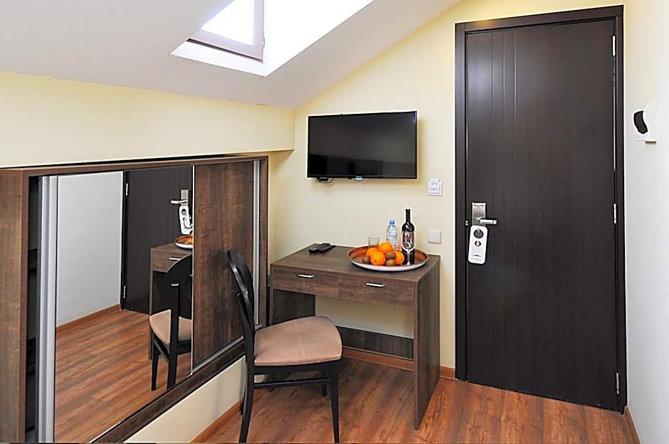 Tekla Palace By Urban Hotels