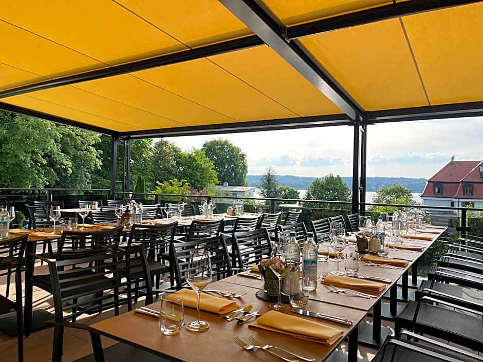Hotel Schloss Berg
