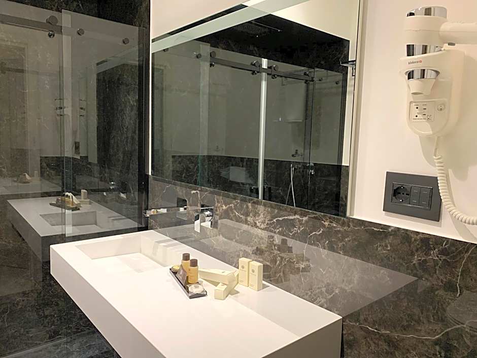Thalya Luxury Rooms
