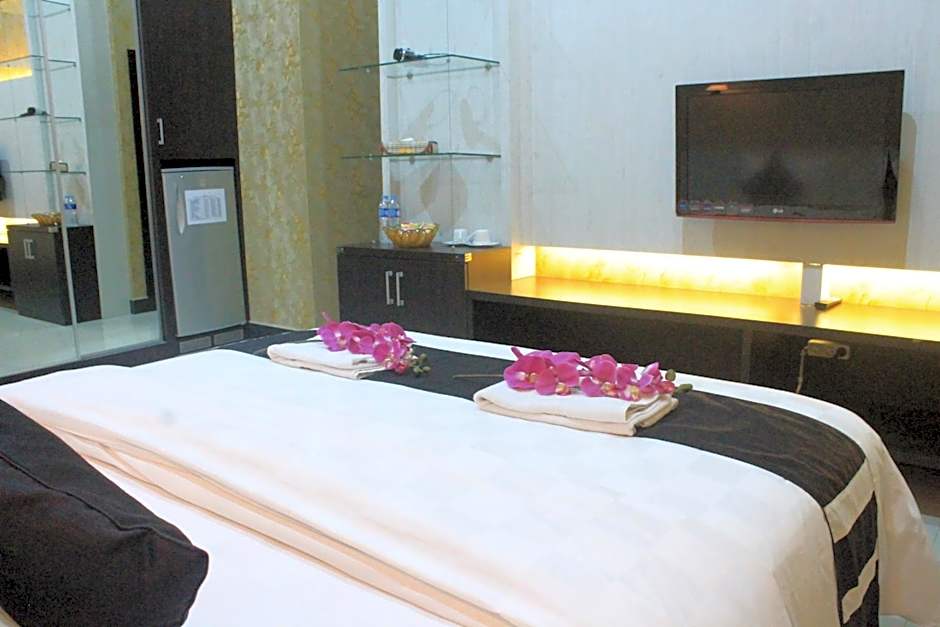 Hotel Harmony In & Karaoke