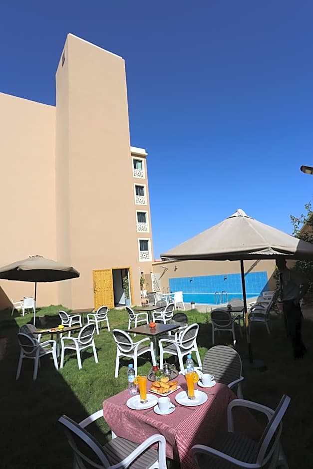 Rose Valley Hotel