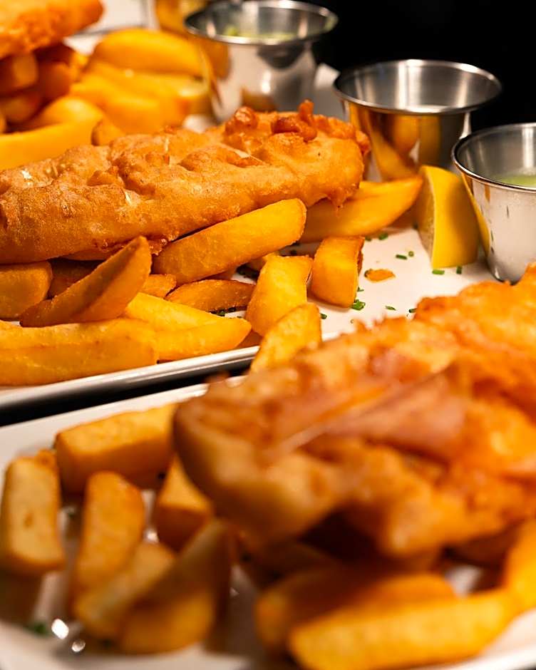 The Lakeside Hotel & Leisure Centre