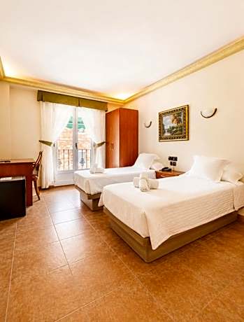 Twin Room with Balcony