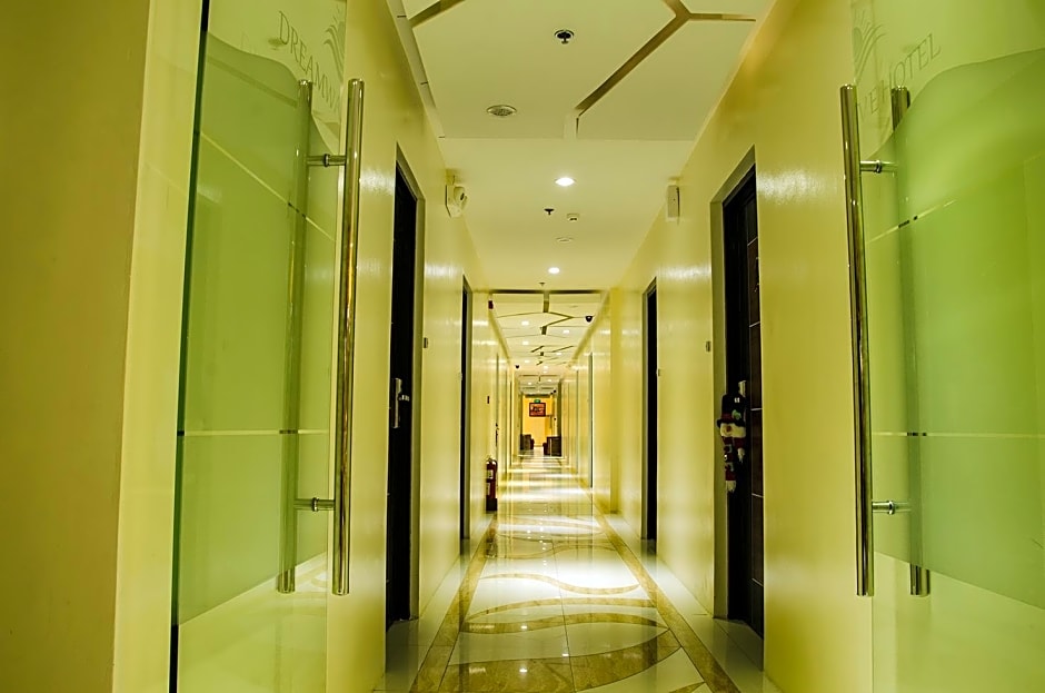 Dreamwave Hotel Ilagan