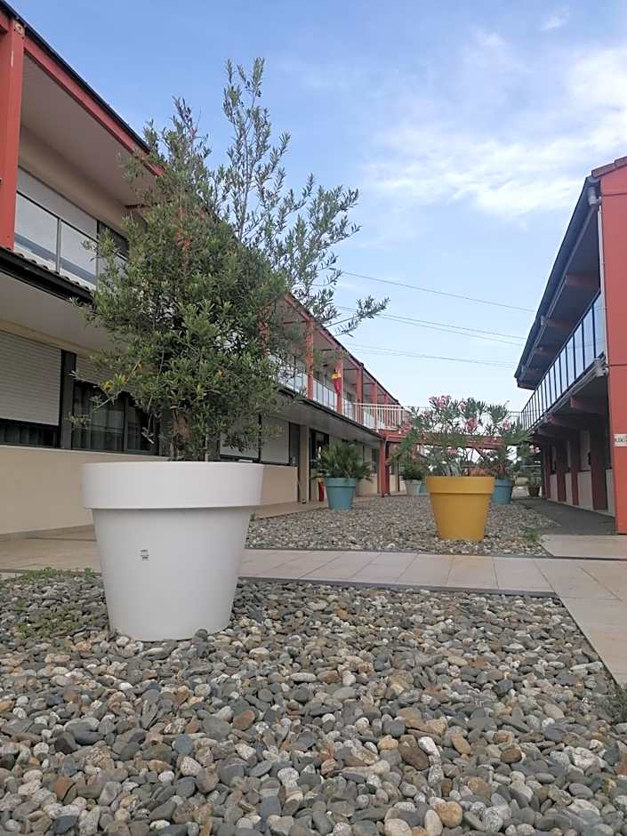 Kyriad Toulouse Sud - Roques