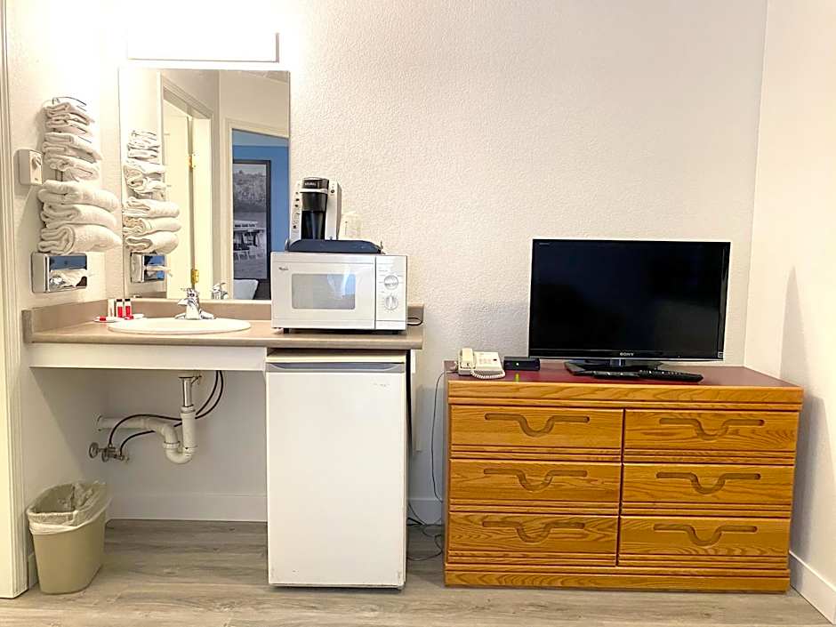 Super 8 by Wyndham Sicamous