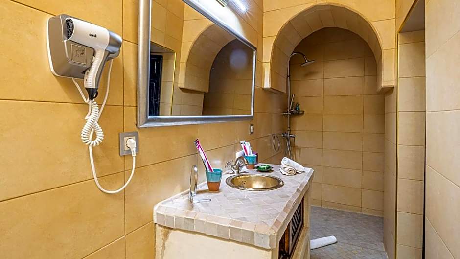 Riad ABBASSIA Marrakech - Authentic Medina Experience