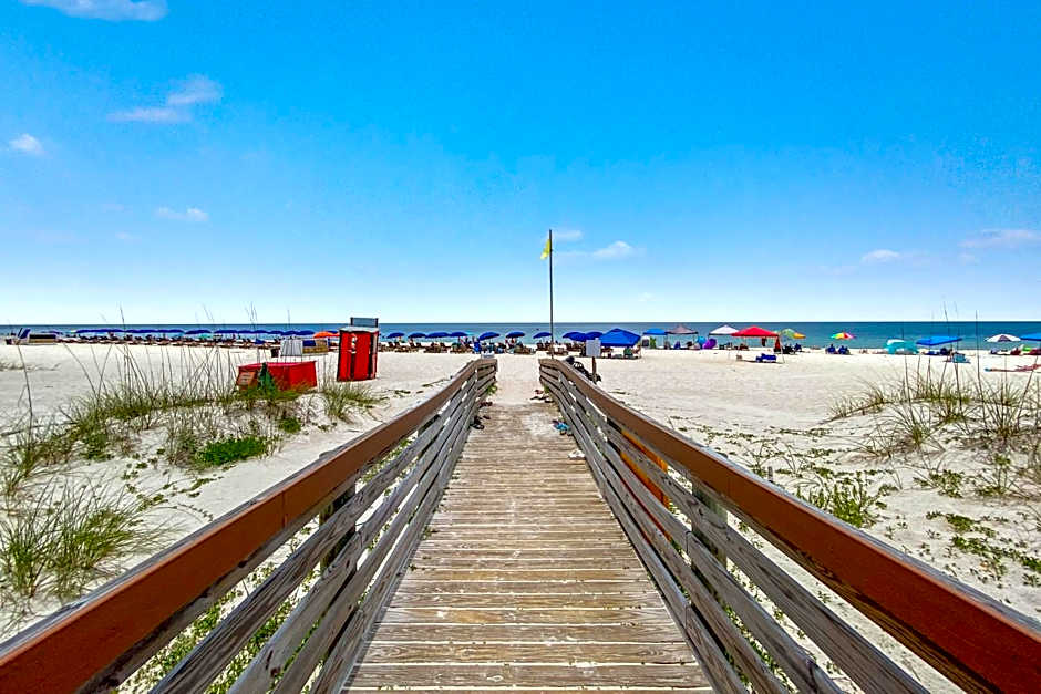 Beach Please condo 2 bedroom 2 bath sleeps 6