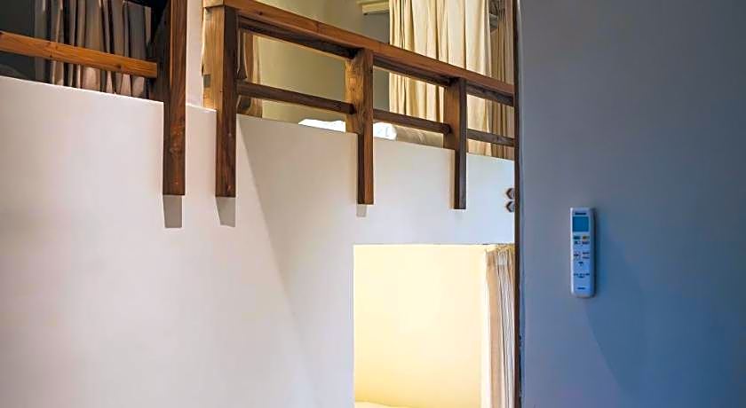 White Penny Hostel