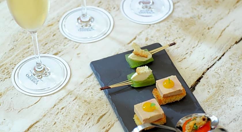 Brindos Lac & Château