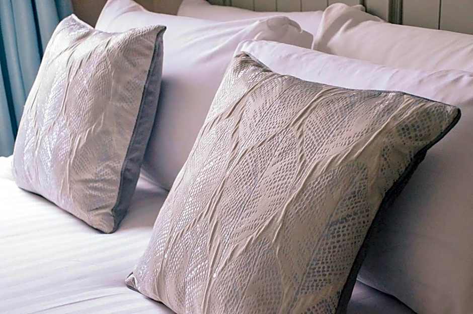 Gregory by the Warren Collection