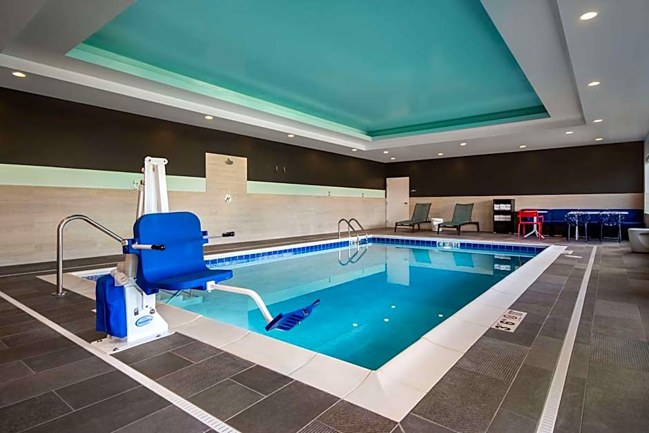 Tru by Hilton Merrillville