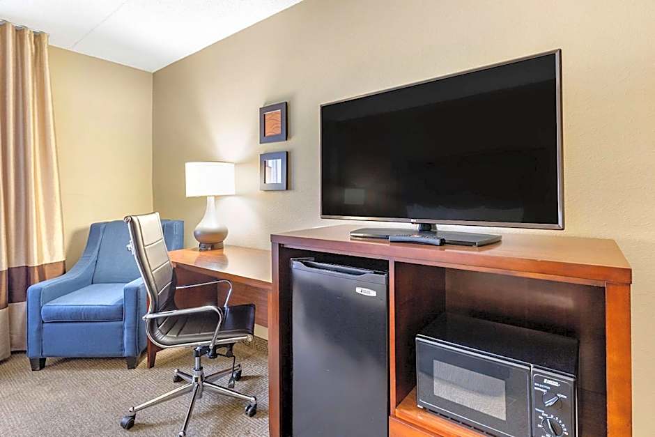 Comfort Inn Aikens Center