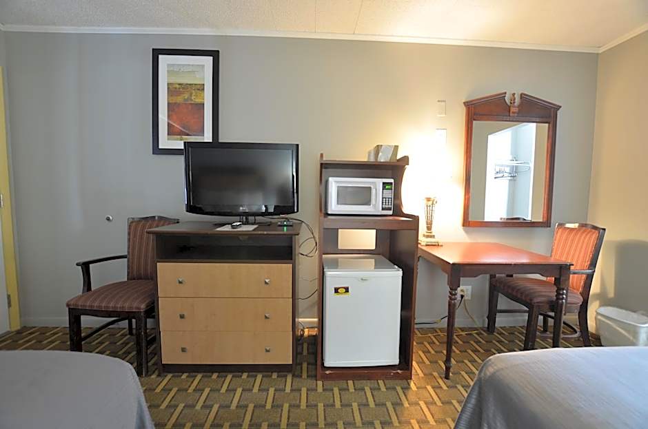 Travelowes Motel - Maggie Valley