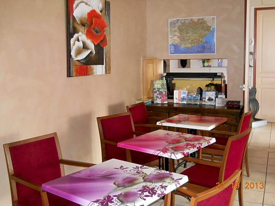 Hotel Restaurant Le Castel Fleuri