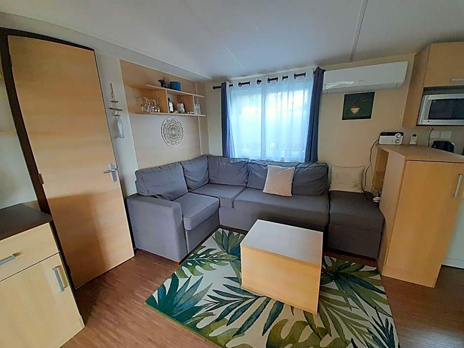 Maison mobilhome sans vis à vis au calme et en hauteur
