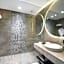Petit Palace Suites Hotel