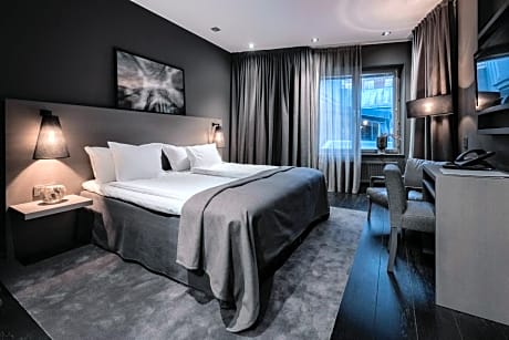 Grand Deluxe Twin Room