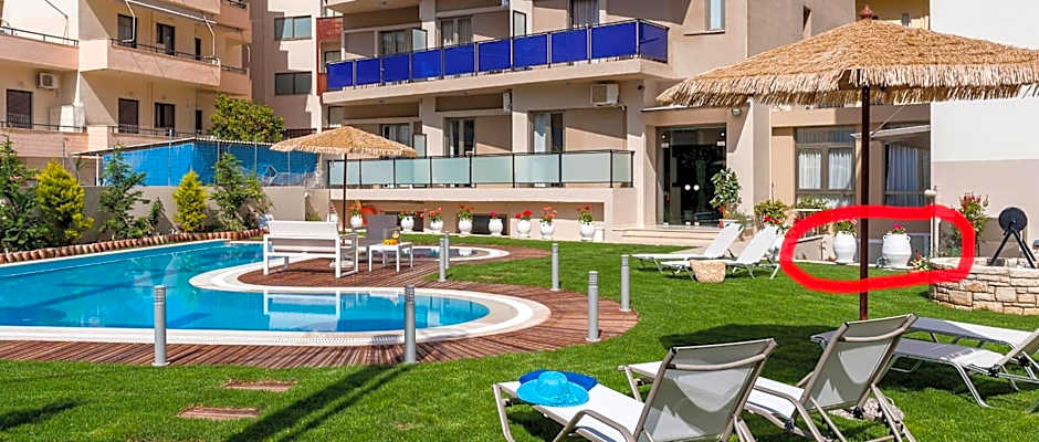 Leonidas Hotel & Apartments