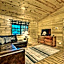 Broken Bow Starlight Cabin with Private Hot Tub!