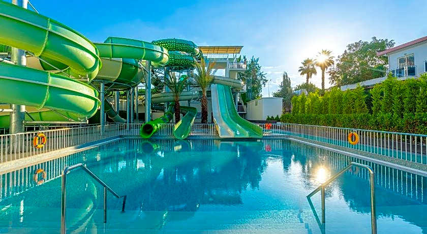 Kirman Sidera Luxury & Spa