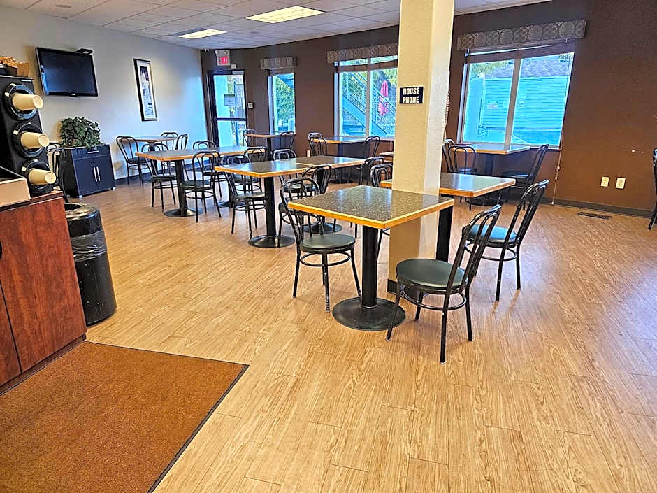 Broadway Inn Conference Center