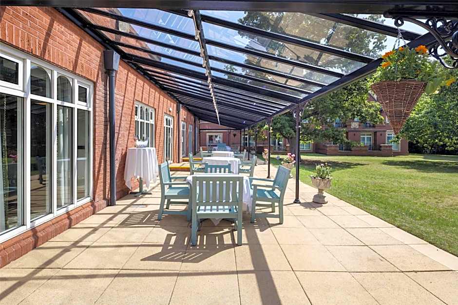 DoubleTree by Hilton St. Anne's Manor