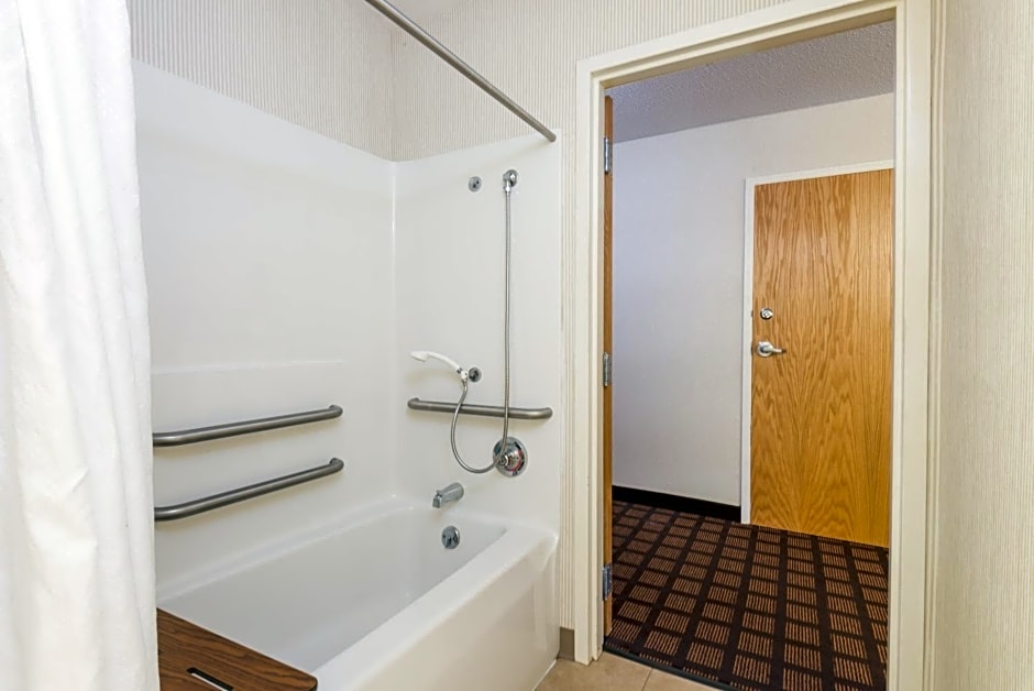 Microtel Inn & Suites by Wyndham Uncasville Casino Area