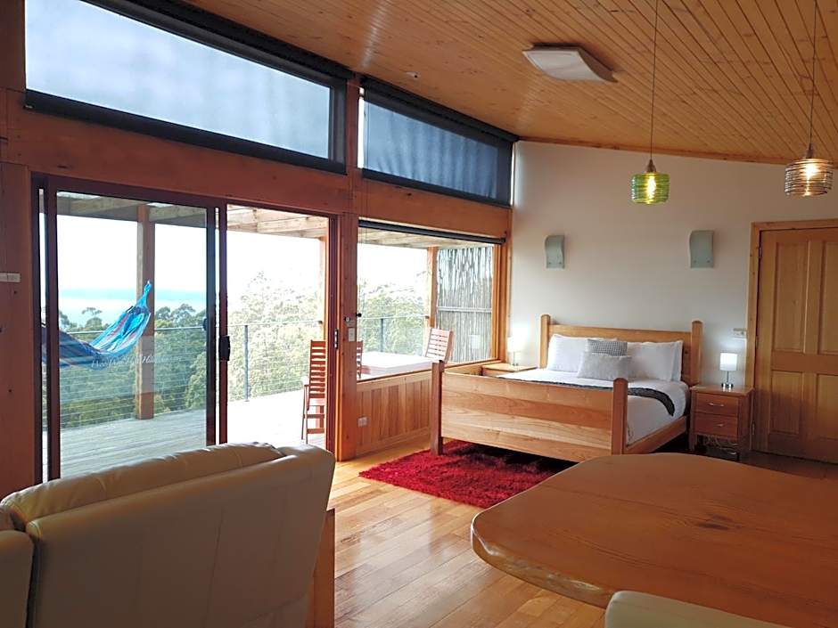 Woodbridge Hill Hideaway