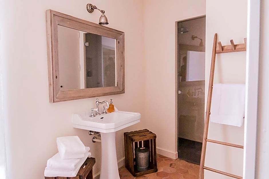 Château Saint Roux Le Luc-Le Cannet des Maures