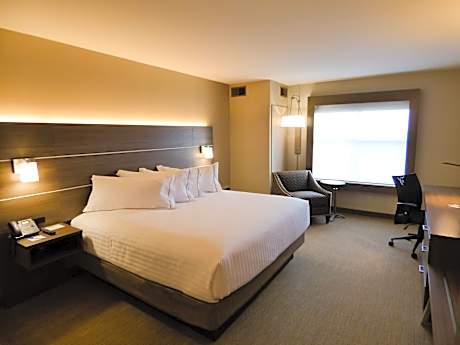 Standard King Room with Mobility Accessible Roll-In Shower