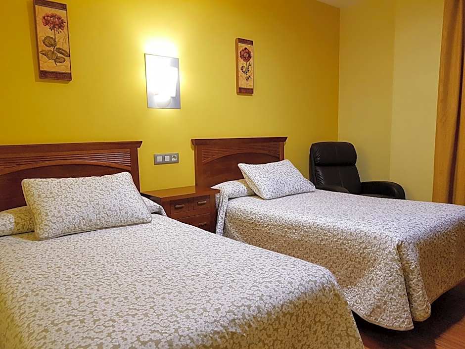 Hotel Reina Isabel