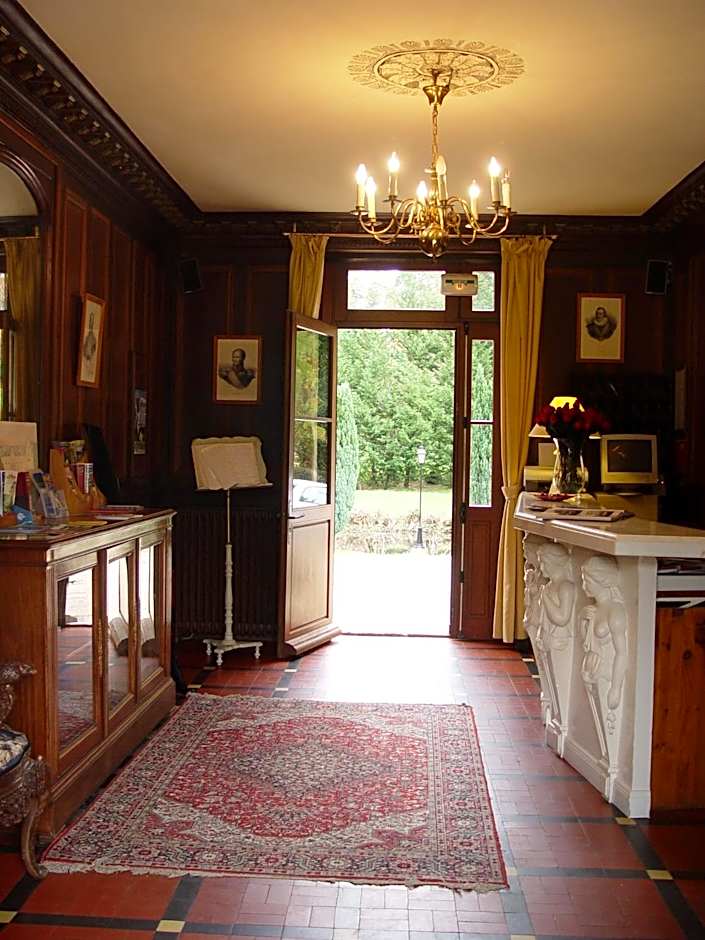 Hostellerie Du Chateau Les Muids