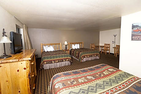 Deluxe Triple Room