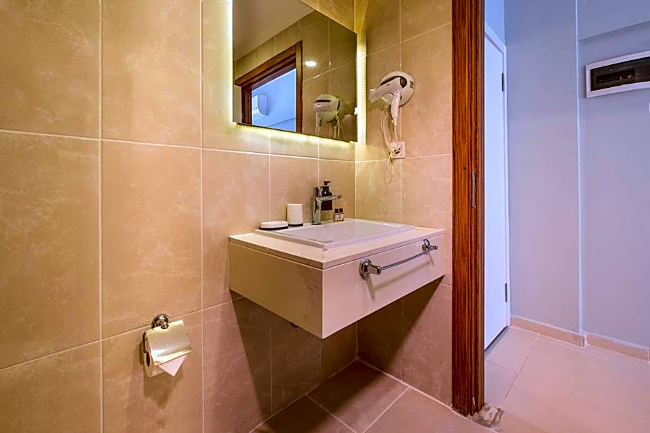 Himm Hotel
