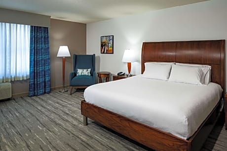 1 King Mobility Accessible W/Roll In Shower