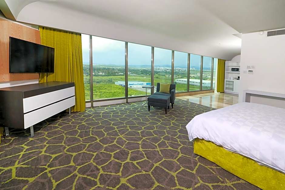 Photo 1 of 4 of 1 King Bed Suite