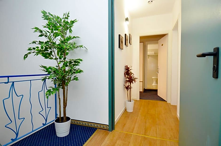 Ute Hotel